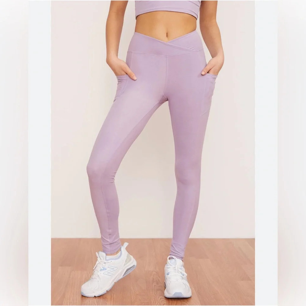 Wolven Lavender Crossover Pocket Leggings NWT XS